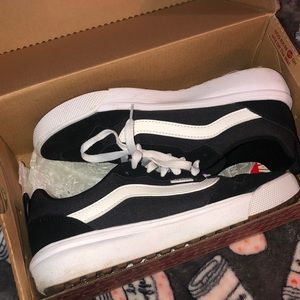 Black/White vans